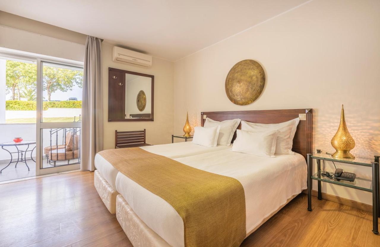 Hotel Vale Da Telha Aljezur Rum bild